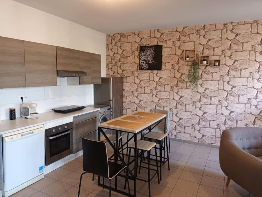 Appartement Duplex Nimes Centre Exterior photo